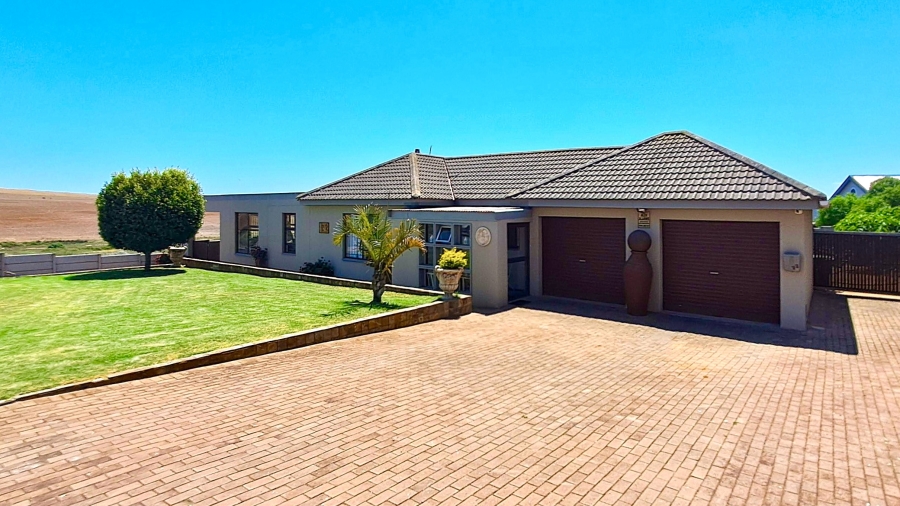 3 Bedroom Property for Sale in Vredenburg Western Cape